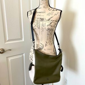 EUC - Coach Shoulder/Crossbody Bag